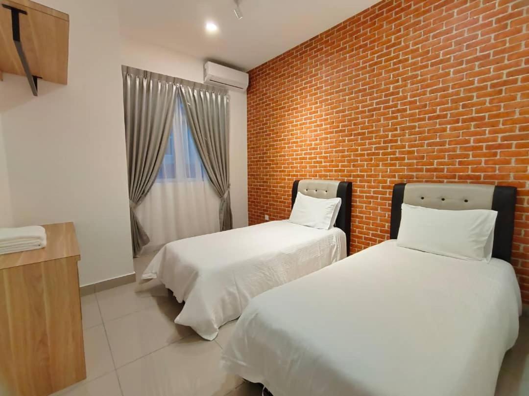 Desaru Homestay-Eva Villa Pool Homestay By Yolo Resort Bandar Penawar Luaran gambar